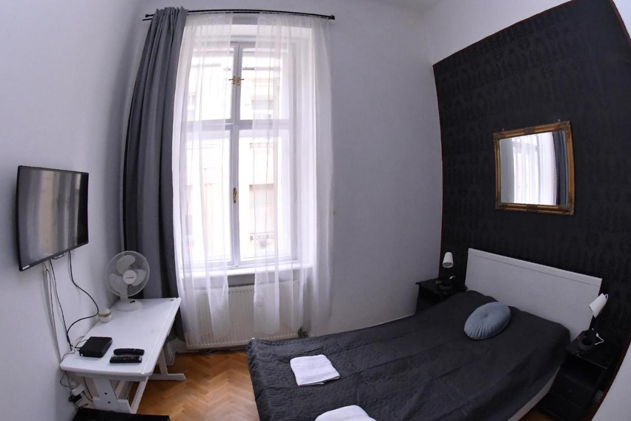 Five Seasons Vaci Utca Apartment Budapeszt Zewnętrze zdjęcie