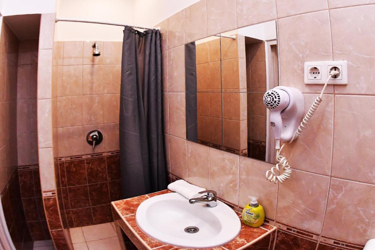 Five Seasons Vaci Utca Apartment Budapeszt Zewnętrze zdjęcie